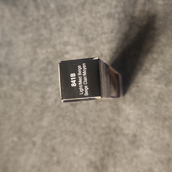 3 FOR $9  Wet n Wild Concealer NEW 3 FOR $9 - Picture 5 of 5